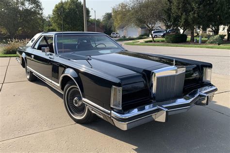 77 lincoln continental mark v